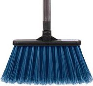 Vassoura de Nylon 19Cm C/cabo 120Cm Nobre